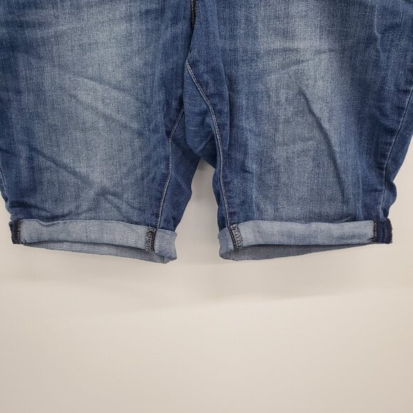 Levi’s Signature‎ Denim Jean Shorts Womens Size 22 Modern Skinny Rolled Hem - Picture 4 of 13